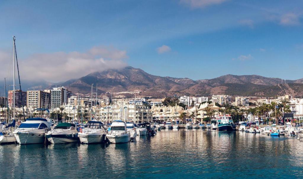 Apartament Apartamento Benalmadena Puerto Marina Zewnętrze zdjęcie